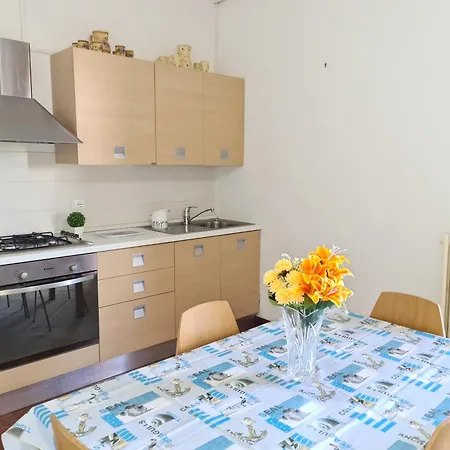 Residenza Orchidea In Baia Apartment